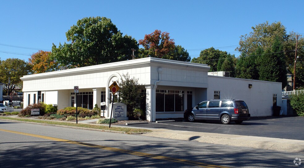 1225-1231 Maple Ave SW, Roanoke, VA for sale - Primary Photo - Image 1 of 1