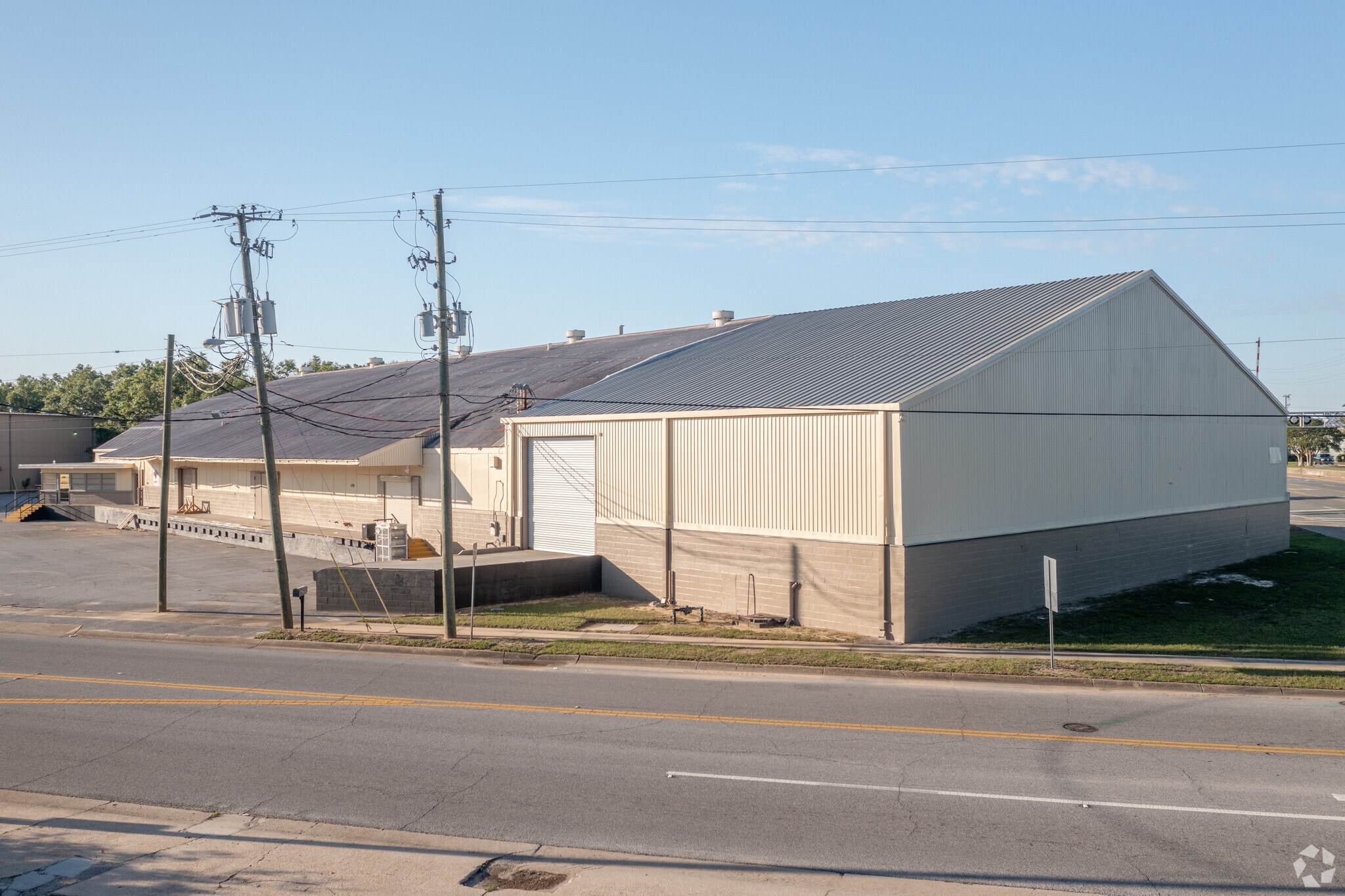 2101 W Government St, Pensacola, FL for lease Building Photo- Image 1 of 9