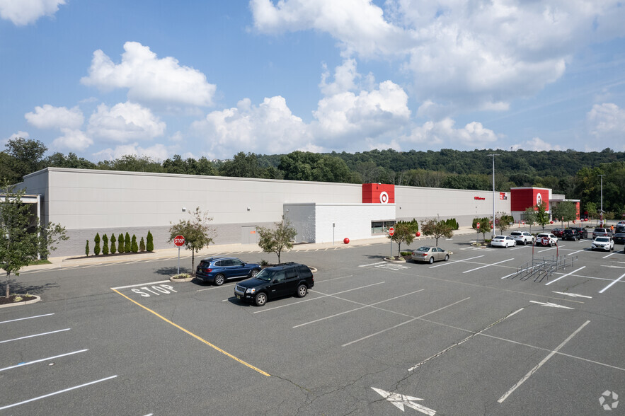 68 US Highway 46, Hackettstown, NJ for lease - Building Photo - Image 2 of 5