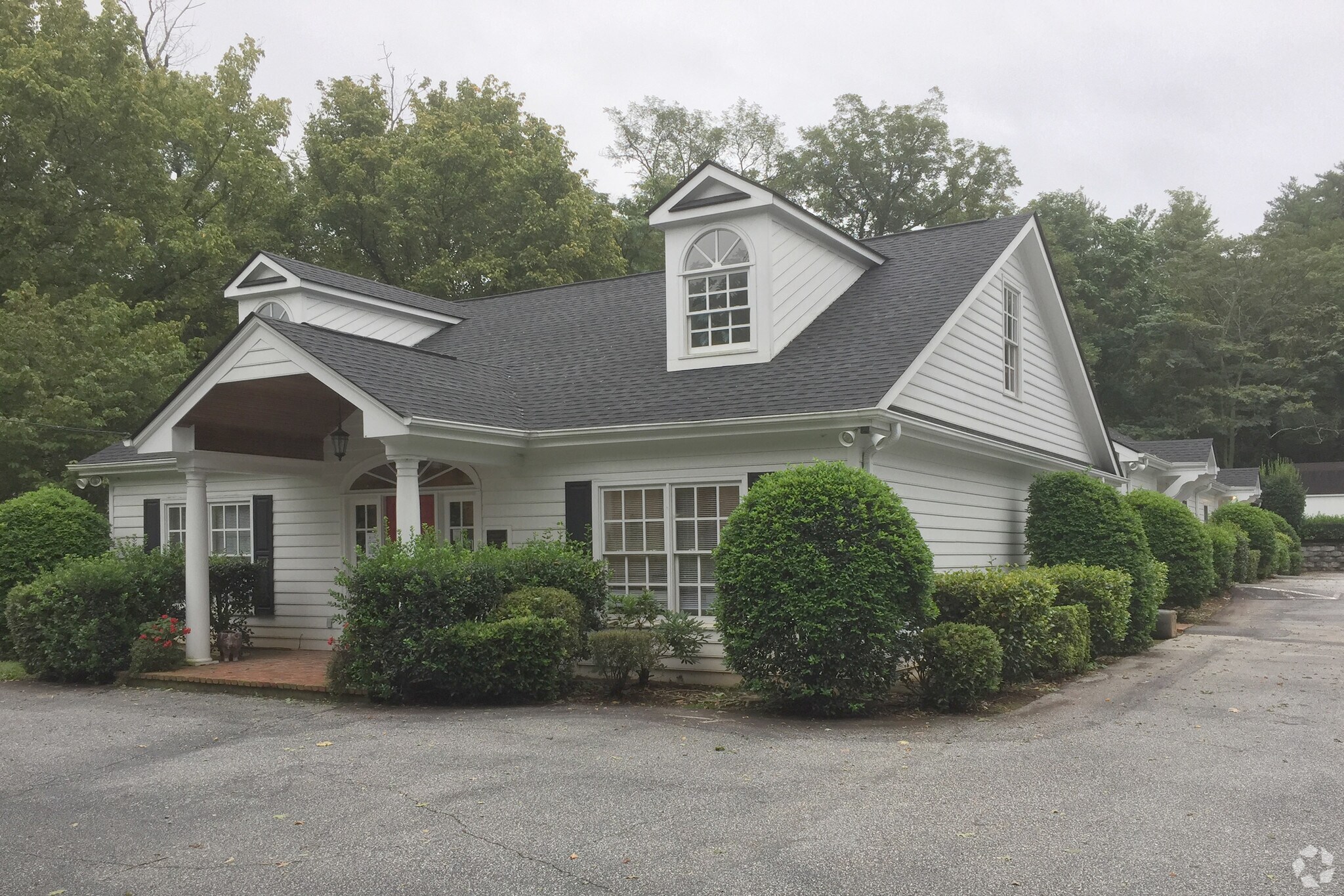 2753 Lynn Rd, Tryon, NC for sale Primary Photo- Image 1 of 1