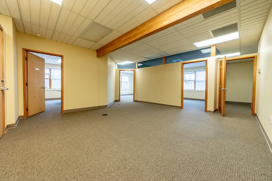 8130 Railroad Ave SE, Snoqualmie, WA for lease - Interior Photo - Image 1 of 13