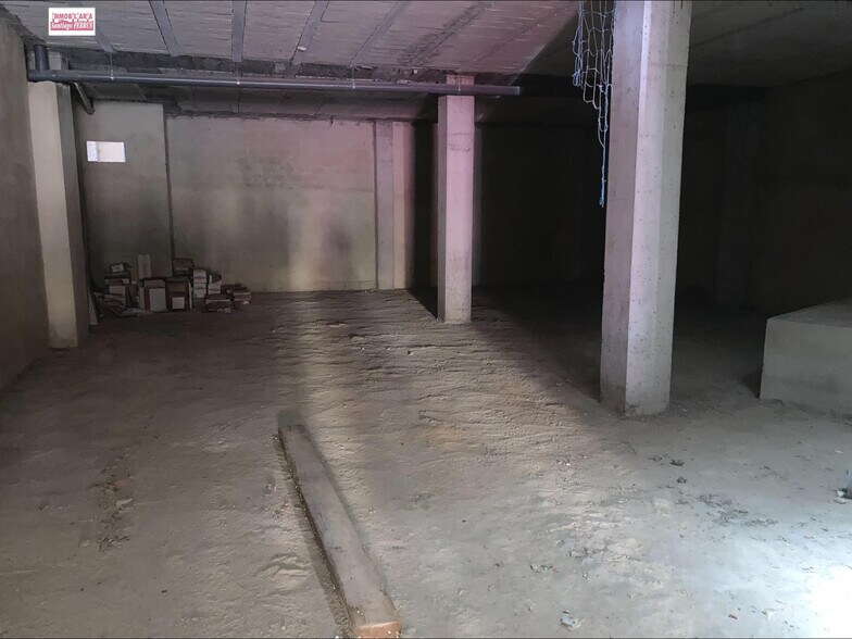 Retail in Almussafes for lease - Building Photo - Image 2 of 6