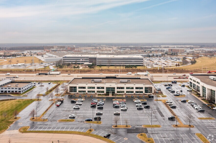 2155 Point Blvd, Elgin, IL for lease - Aerial - Image 2 of 12