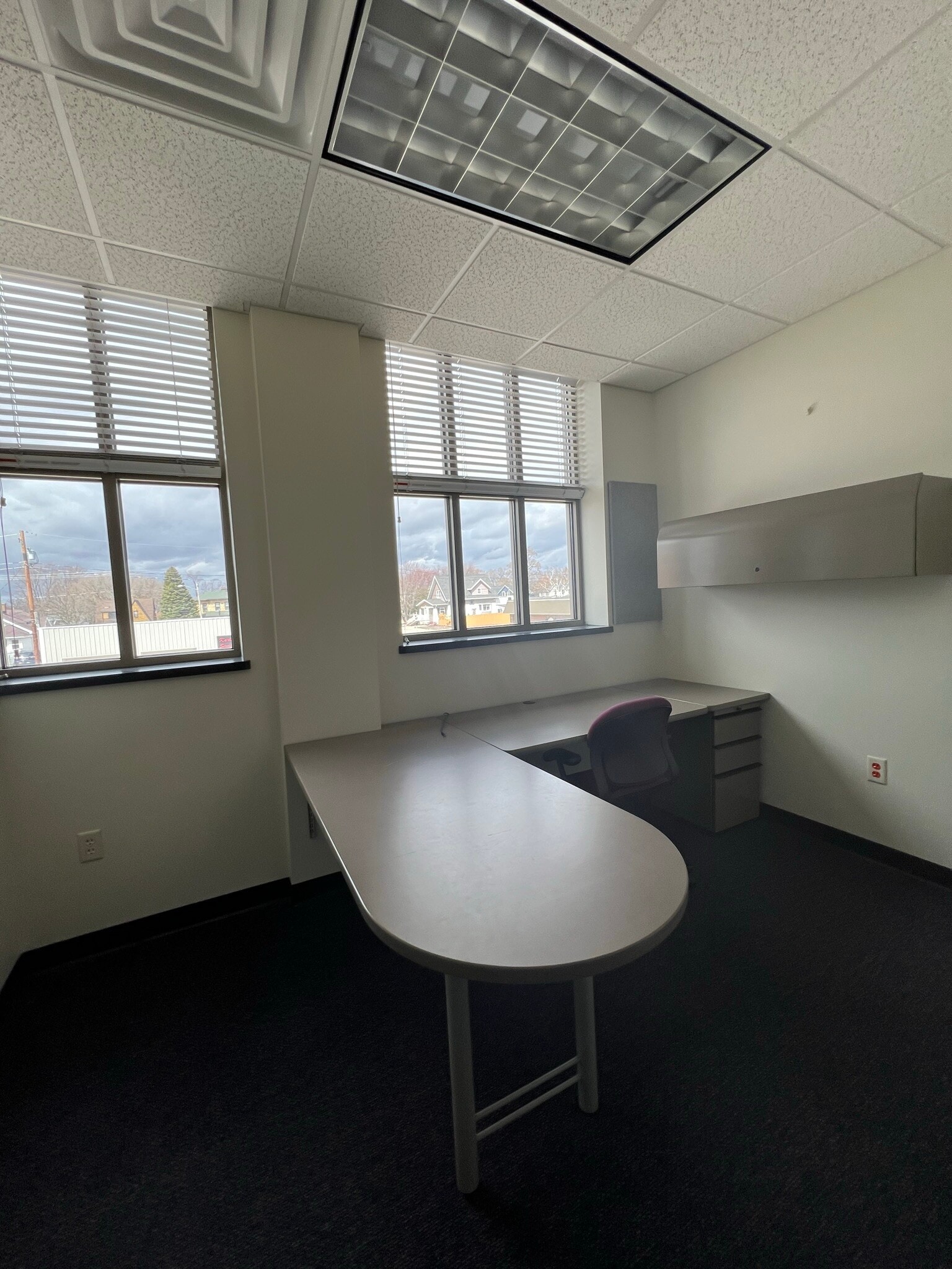 333 N Commercial St, Neenah, WI for lease Interior Photo- Image 1 of 1