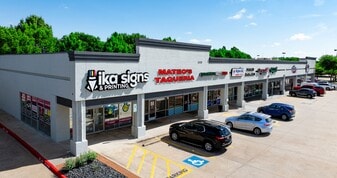 Green Oaks Plaza - Bar