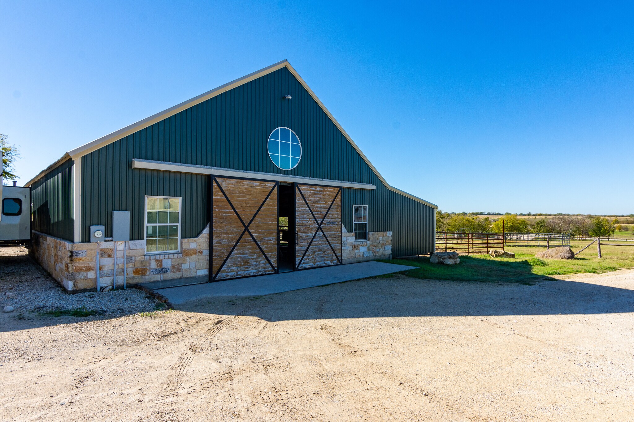 1201 FM 1660, Hutto, TX for sale Primary Photo- Image 1 of 1