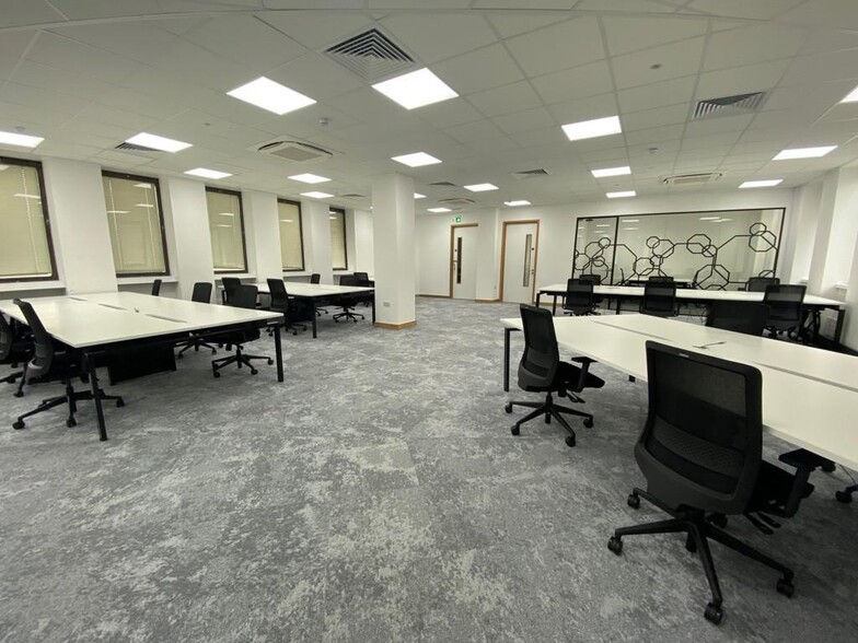 27-28 Middleborough, Colchester for lease - Building Photo - Image 2 of 15