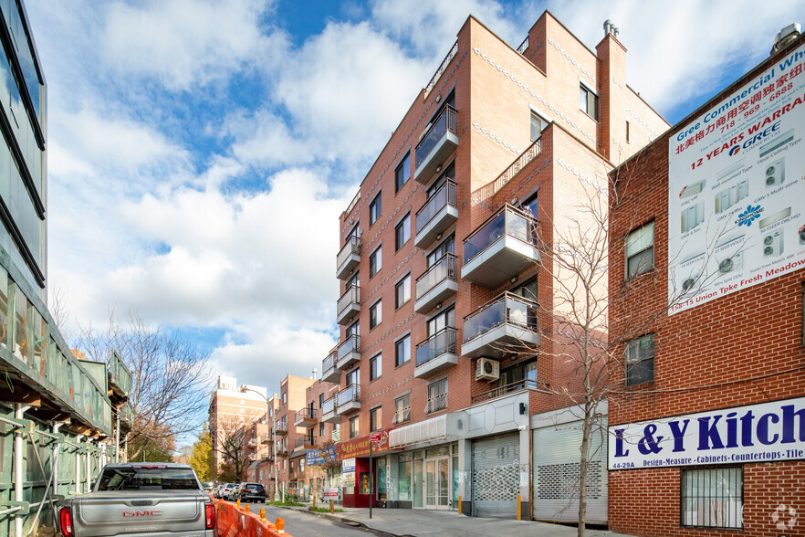 13208 Pople Ave, Flushing, NY for sale - Primary Photo - Image 1 of 28