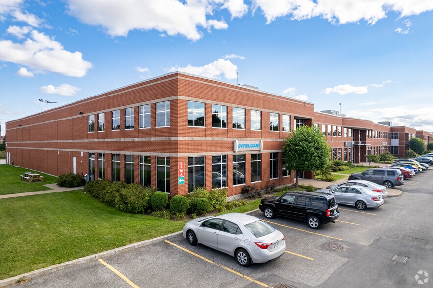 5944-6040 Boul Henri-Bourassa W, Montréal, QC for lease - Building Photo - Image 1 of 6