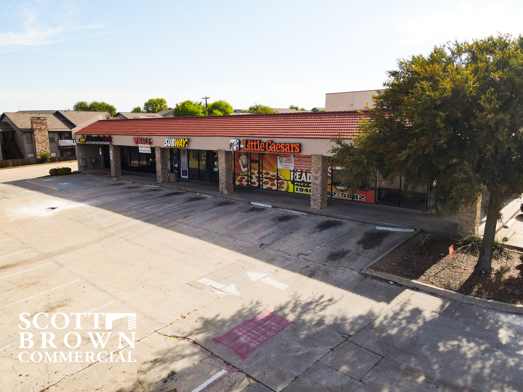 717 Stemmons Fwy, Denton, TX for lease Building Photo- Image 1 of 6