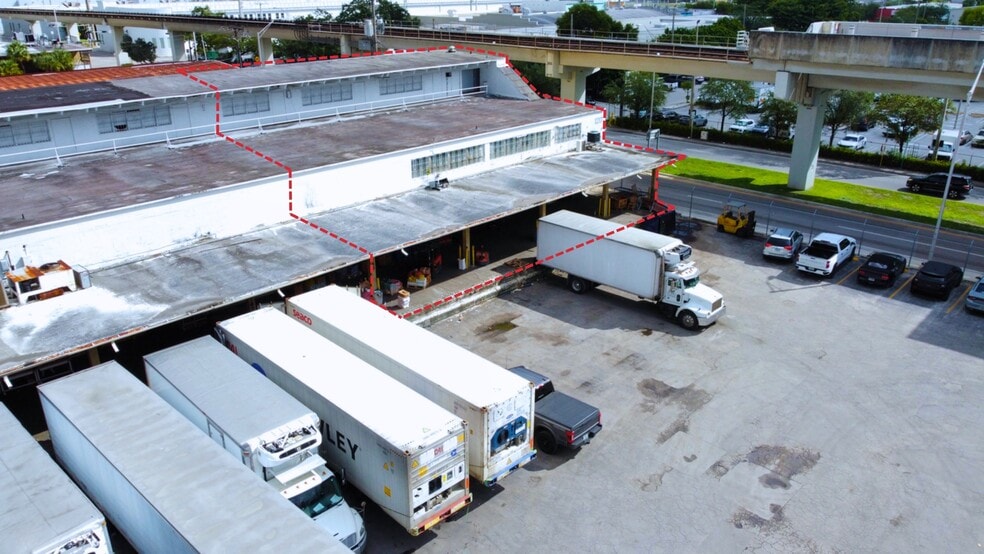 1217 NW 21st Ave, Miami, FL for lease - Building Photo - Image 1 of 8