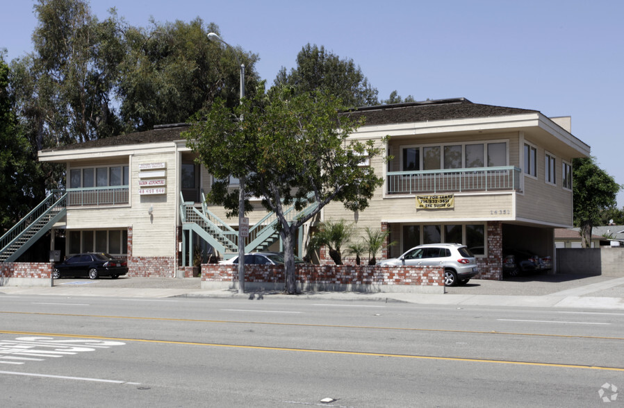 14351 Red Hill Ave, Tustin, CA for lease - Building Photo - Image 1 of 4