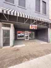 122 E Choctaw Ave, Mcalester, OK for lease Building Photo- Image 2 of 7