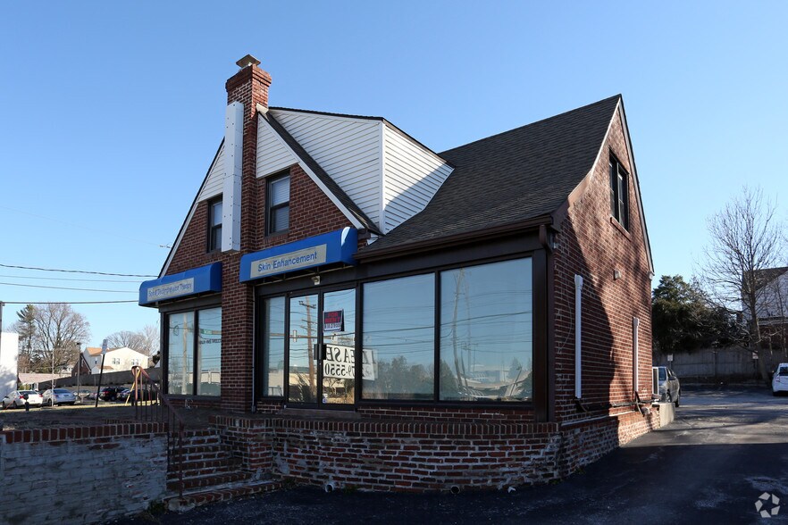 Office in King Of Prussia, PA for sale - Building Photo - Image 1 of 1