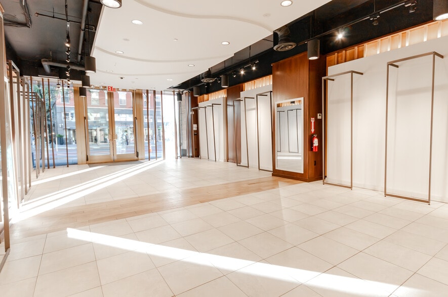 345-349 W 14th St, New York, NY for sale - Building Photo - Image 3 of 20