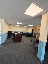 274 Main St, Reading, MA for lease Interior Photo- Image 2 of 3