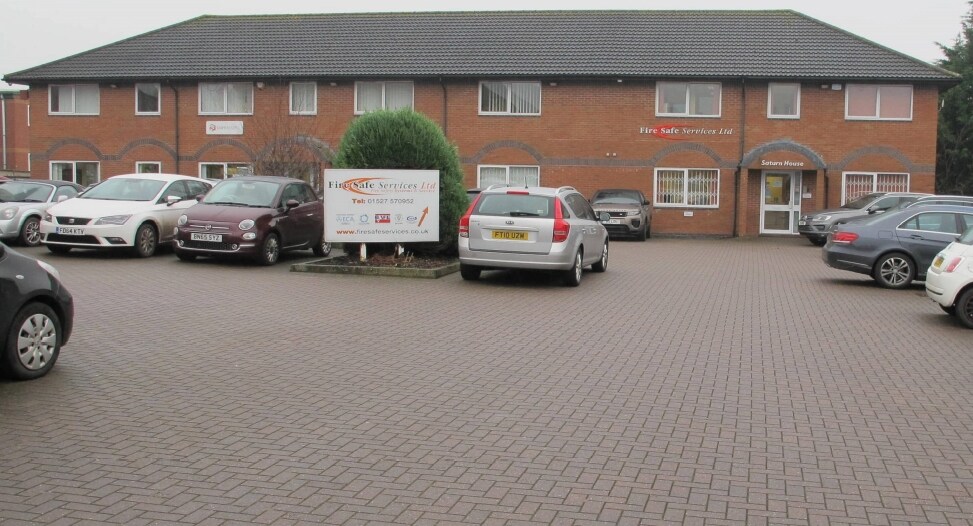 Hanbury Rd, Bromsgrove, B60 4AD