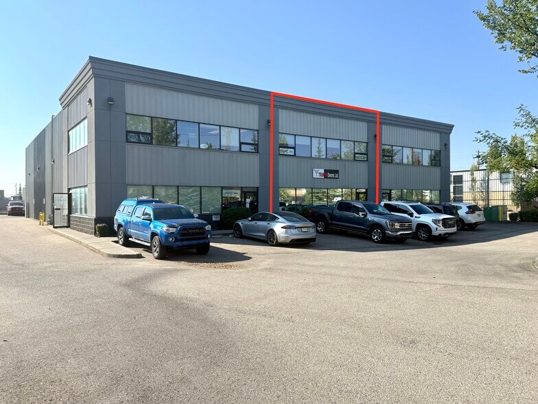 4351 104th Ave SE, Calgary, AB for sale - Building Photo - Image 2 of 9