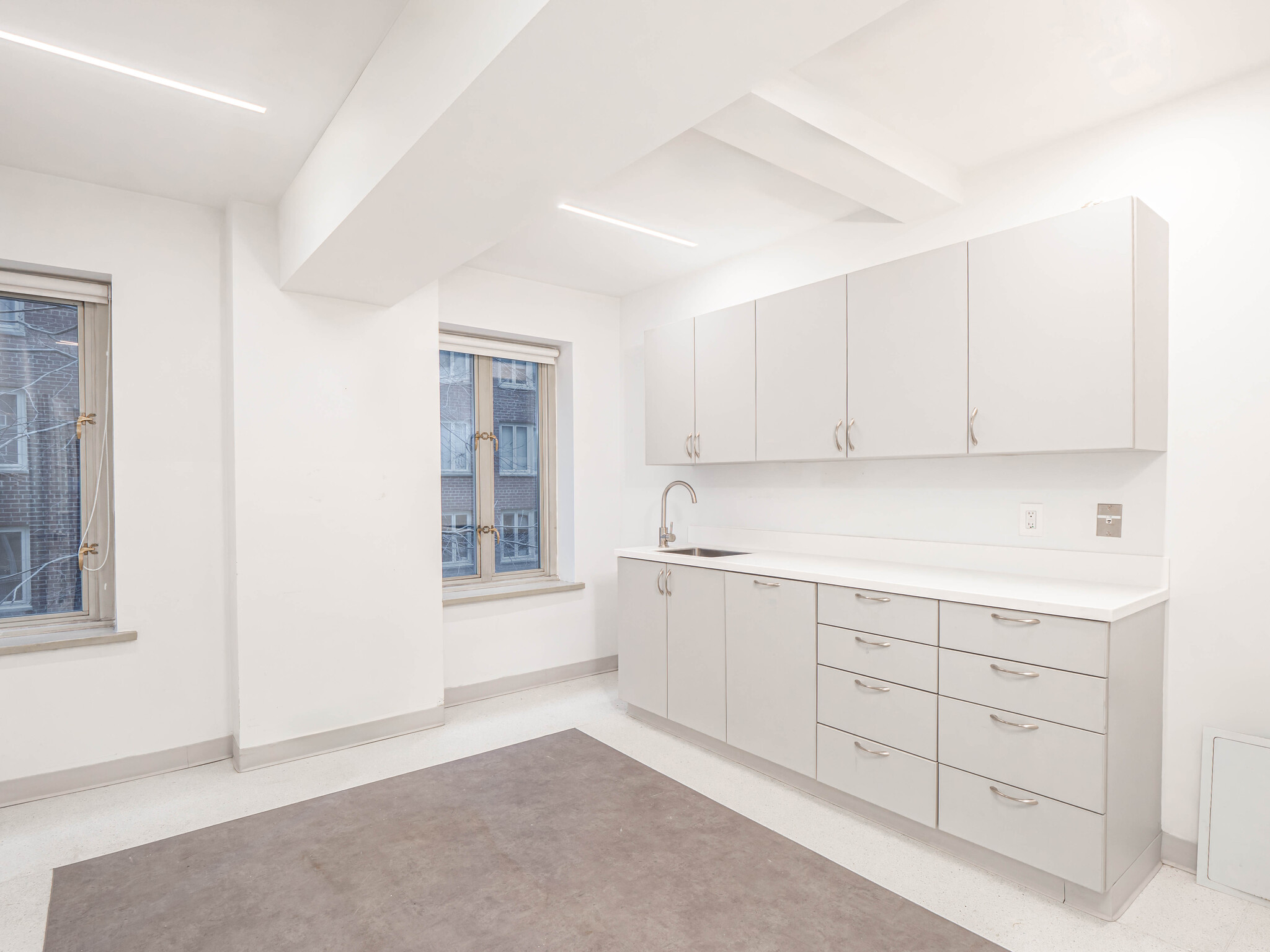 36 E 36th St, New York, NY for sale Interior Photo- Image 1 of 1