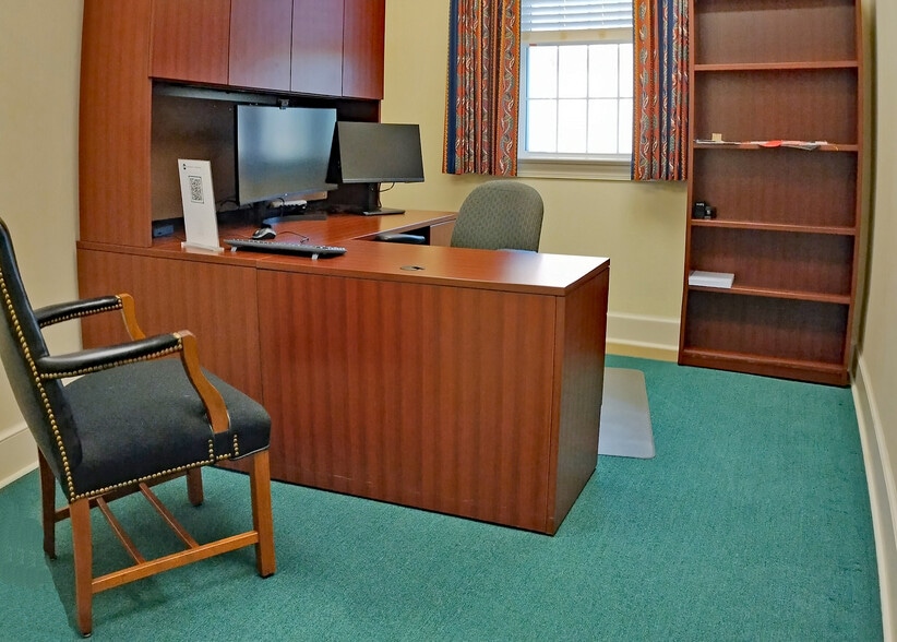 50 S Cameron St, Winchester, VA for lease - Interior Photo - Image 2 of 12