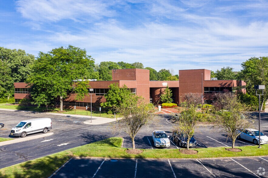 150 Mount Airy Rd, Basking Ridge, NJ 07920 Summit at Mount Airy