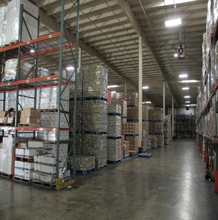 12100 SE Jennifer St, Clackamas, OR 97015 205 Distribution Center