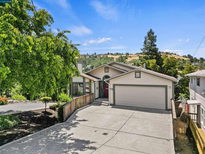 619 Edwards St, Crockett, CA for sale - Building Photo - Image 2 of 41