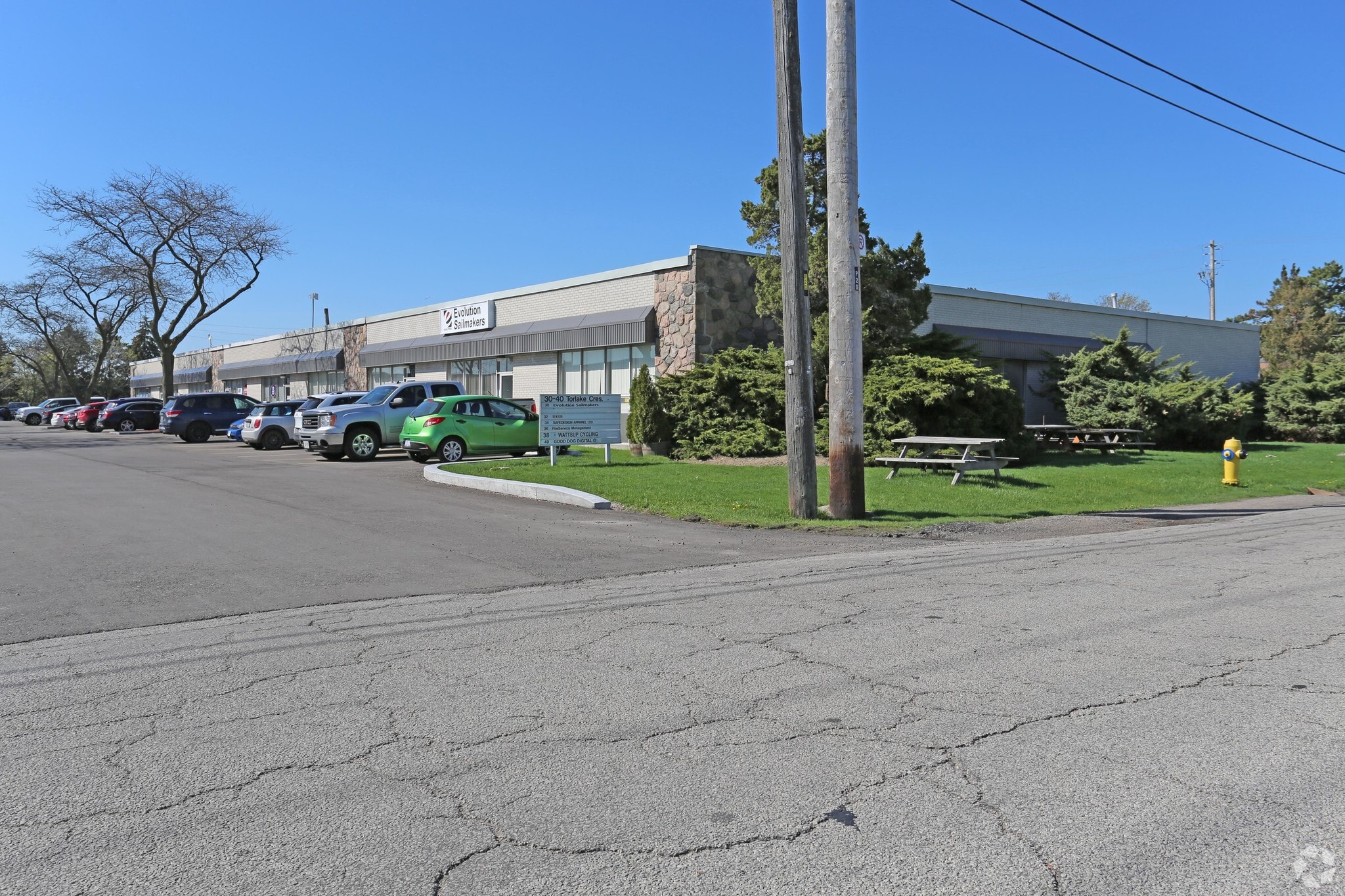 30-40 Torlake Cres, Toronto, ON for sale Primary Photo- Image 1 of 1