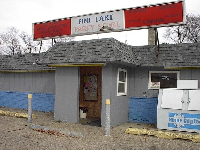 464 W Hickory Rd, Battle Creek, MI for sale Primary Photo- Image 1 of 1