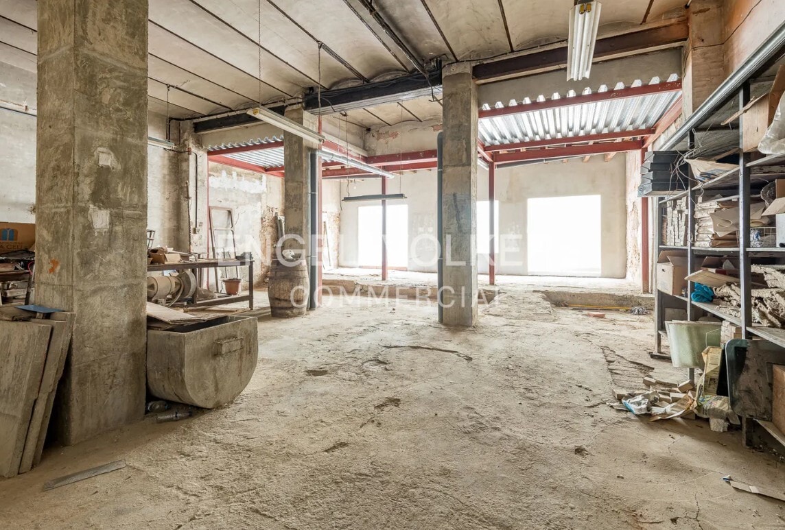 Retail in Barcelona, Barcelona for lease Interior Photo- Image 1 of 7