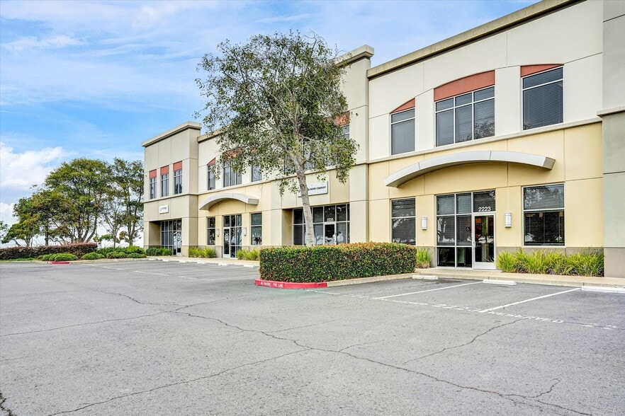 2221-2239 Harbor Bay Pky, Alameda, CA for sale - Building Photo - Image 1 of 26