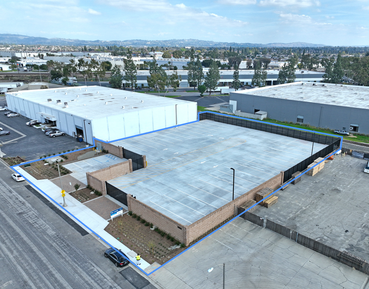 14800 Radburn, Santa Fe Springs, CA for lease - Building Photo - Image 2 of 3