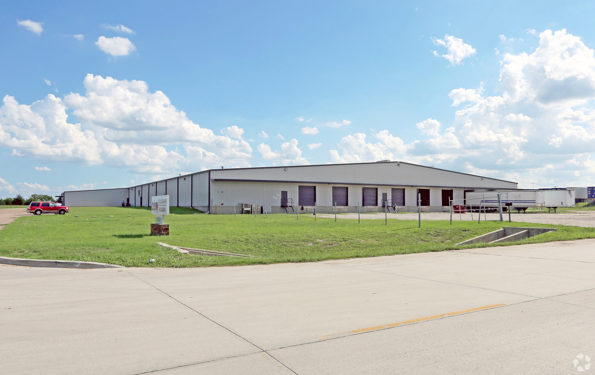 1520 E Wintergreen Rd, Hutchins, TX for lease Primary Photo- Image 1 of 14