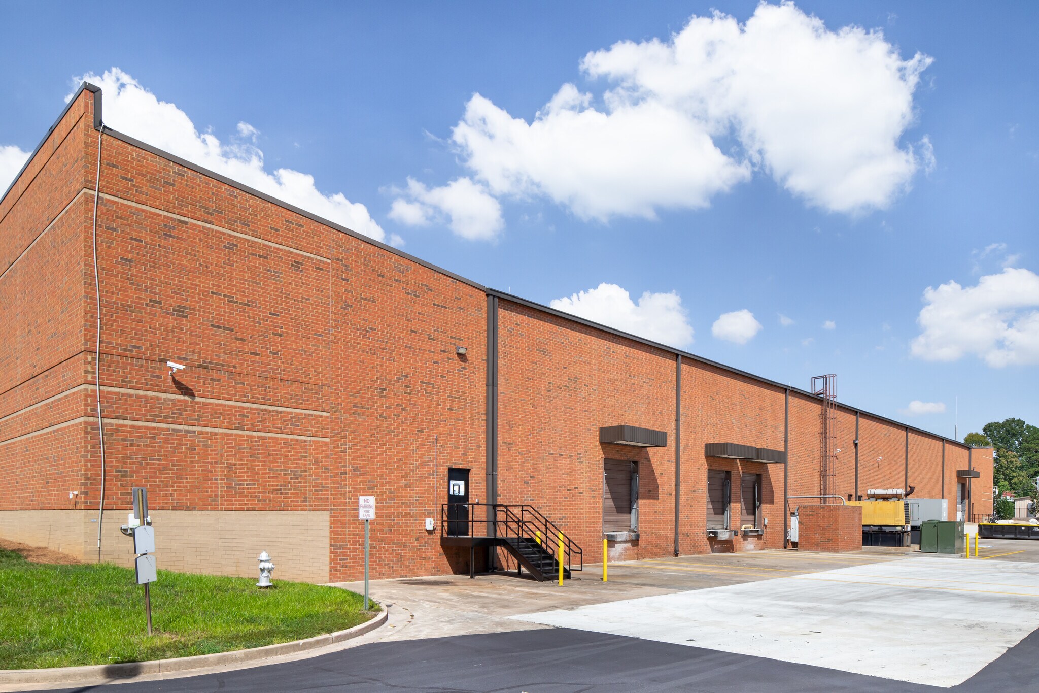 5905 Ronald Reagan Blvd, Alpharetta, GA 30005 Flex for Sale