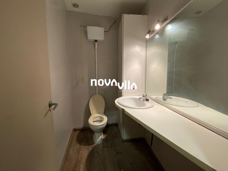 Retail in Viladecans for lease - Interior Photo - Image 2 of 8