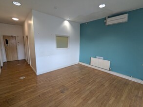 153 Marton Rd, Middlesbrough for lease Interior Photo- Image 2 of 3