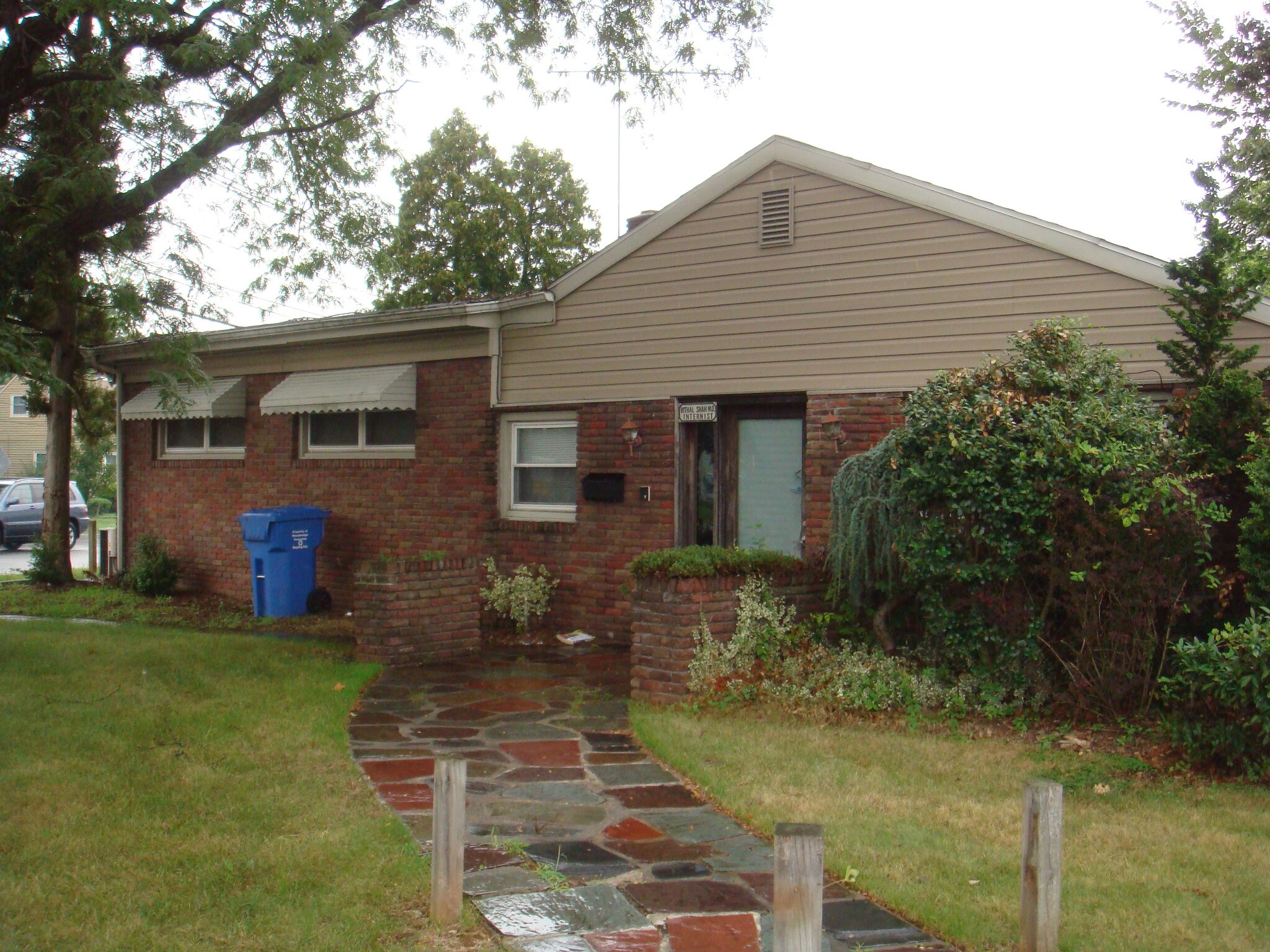 95 Adams St, Iselin, NJ for sale Primary Photo- Image 1 of 1