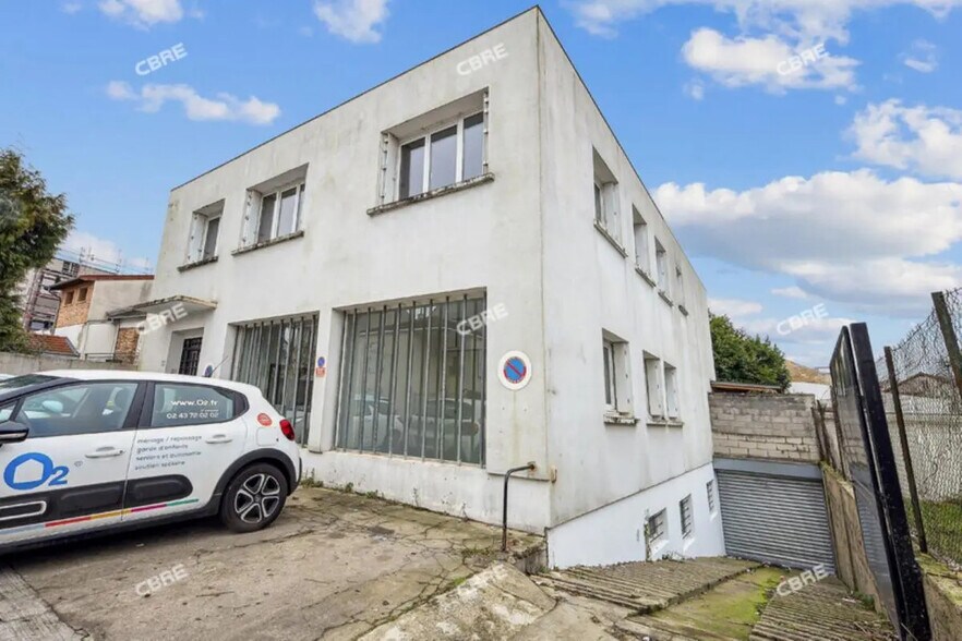 Flex in Châtillon for lease - Building Photo - Image 1 of 13