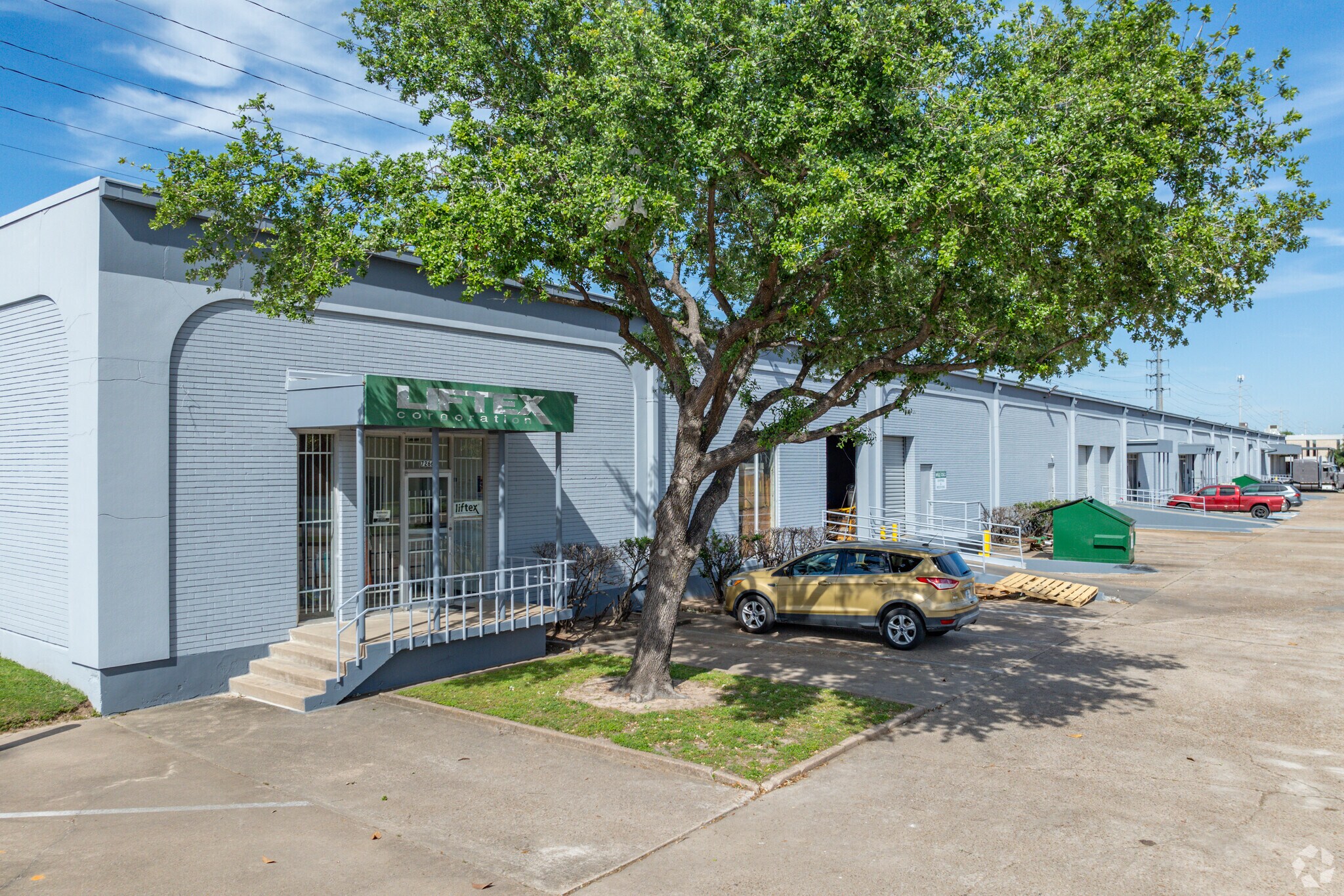 7240-7248 Wynnwood Ln, Houston, TX for lease Primary Photo- Image 1 of 8