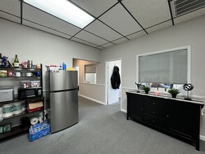 804 E Cypress Ave, Redding, CA for lease Interior Photo- Image 1 of 20