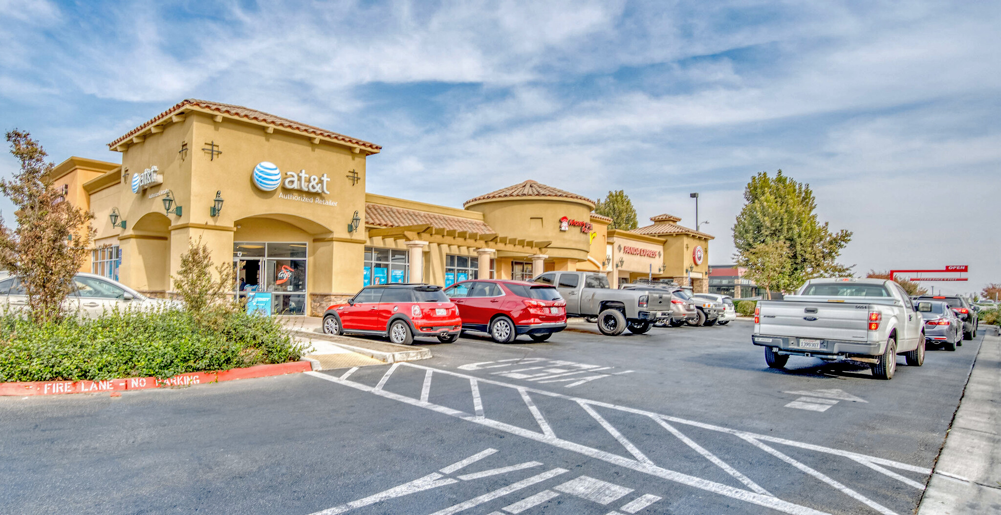 460 W Vandalia Ave, Porterville, CA 93257 - 100% Leased Panda Express ...