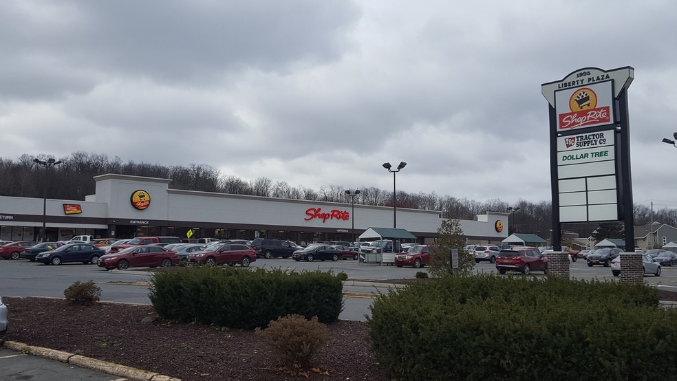 131 Route 52 E, Liberty, NY for lease - Building Photo - Image 1 of 2