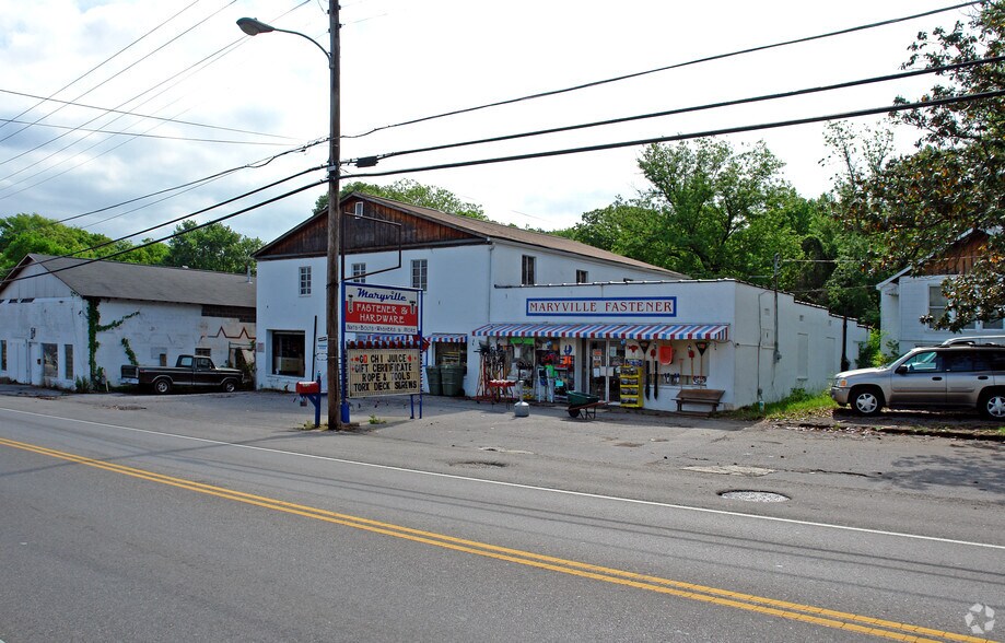 1812 E Broadway Ave, Maryville, TN for sale - Primary Photo - Image 1 of 29