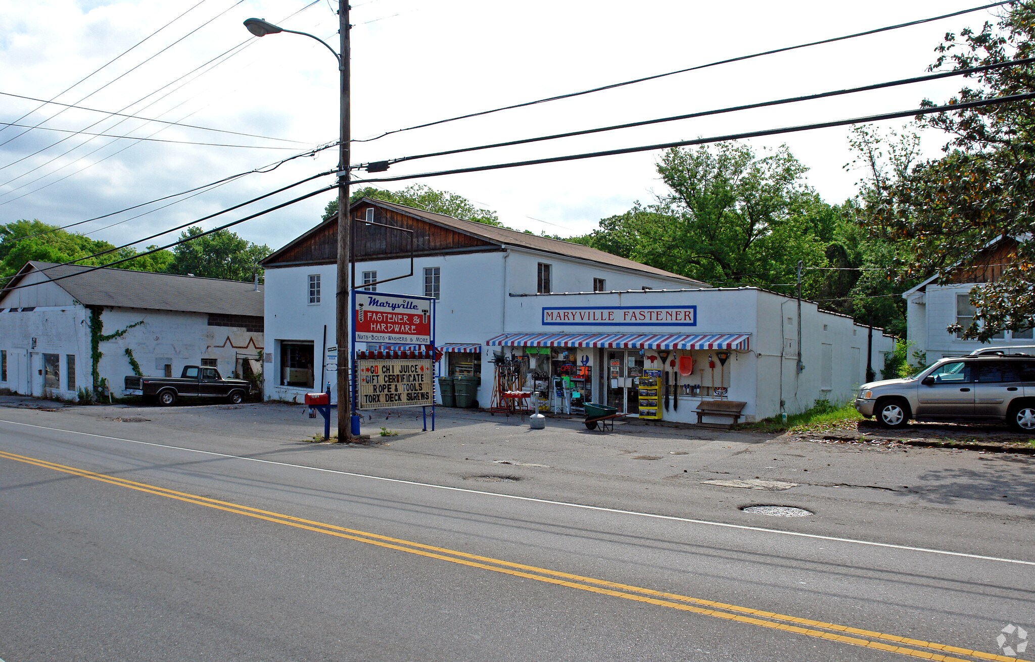 1812 E Broadway Ave, Maryville, TN for sale Primary Photo- Image 1 of 30