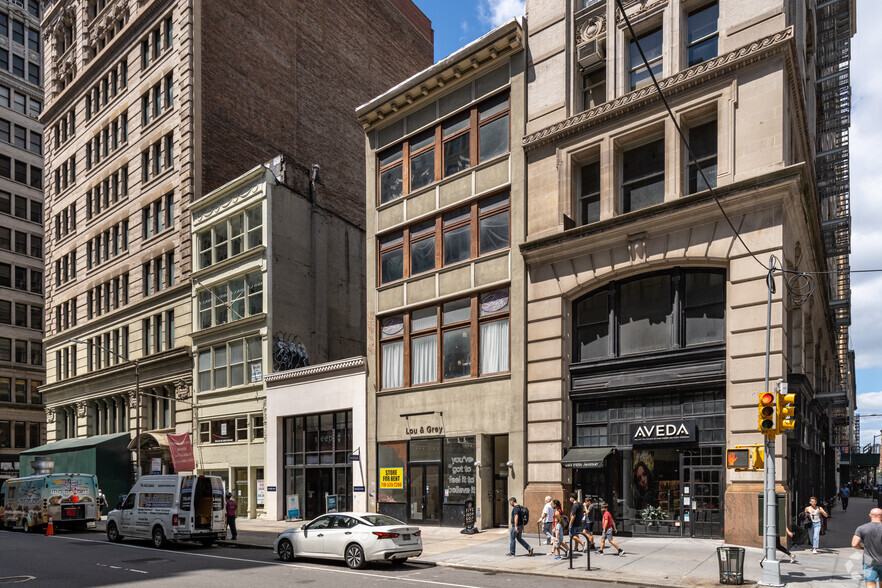 138 Fifth Ave, New York, NY for lease - Building Photo - Image 1 of 9