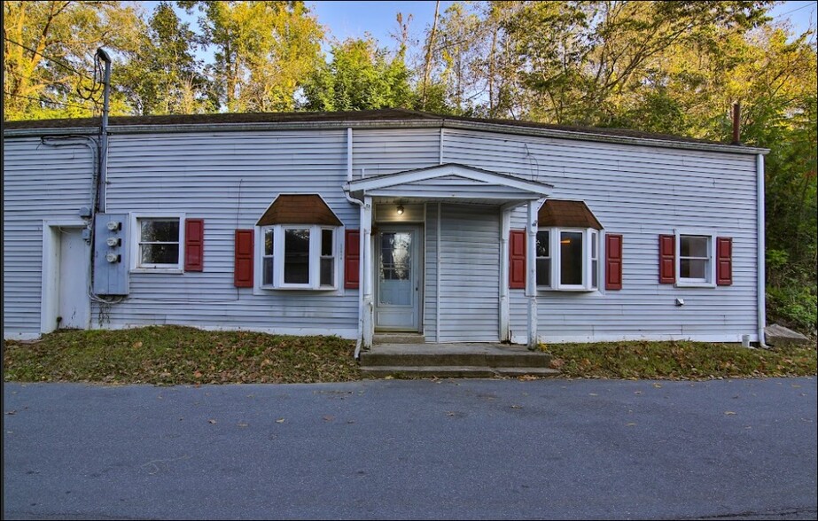 2264 Pennsylvania, Bangor, PA for sale - Building Photo - Image 1 of 1