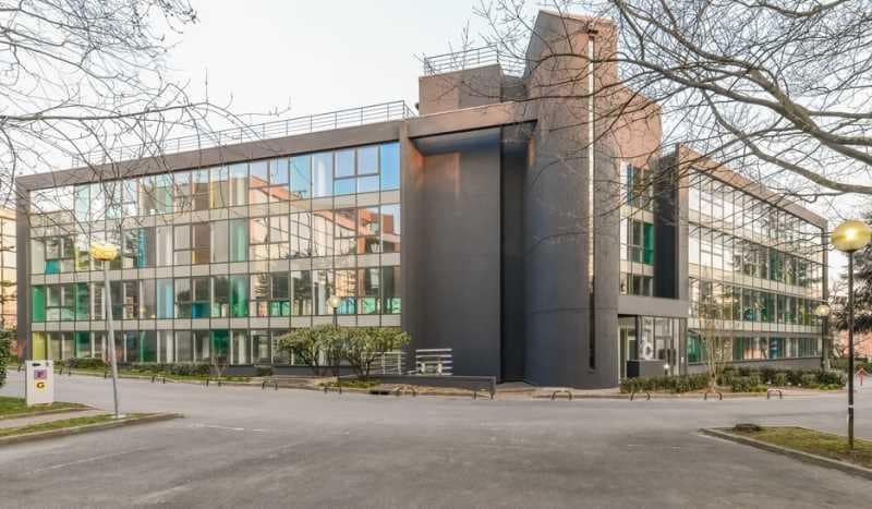1 Rue Du Petit-Clamart, Vélizy-Villacoublay for lease - Building Photo - Image 2 of 19