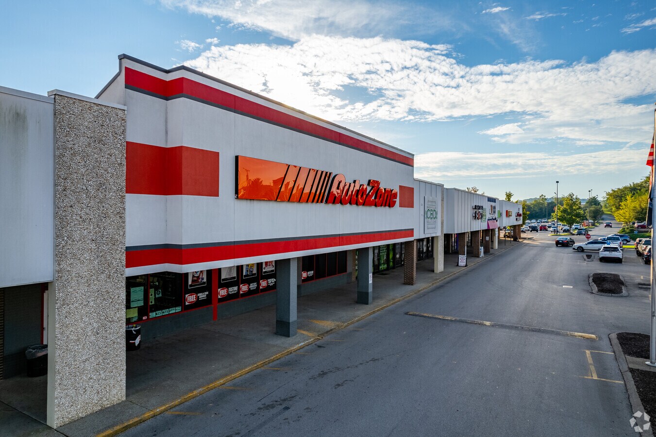 76097619 Highway 70 S, Nashville, TN 37221