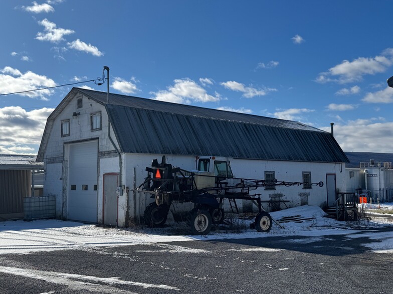 87 Quaker Church Rd, Pennsdale, PA for lease - Primary Photo - Image 1 of 2