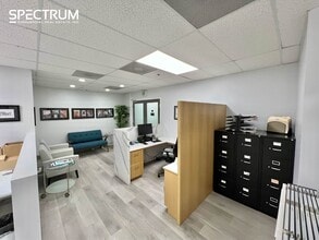 24961 The Old Rd, Stevenson Ranch, CA for lease Building Photo- Image 2 of 11